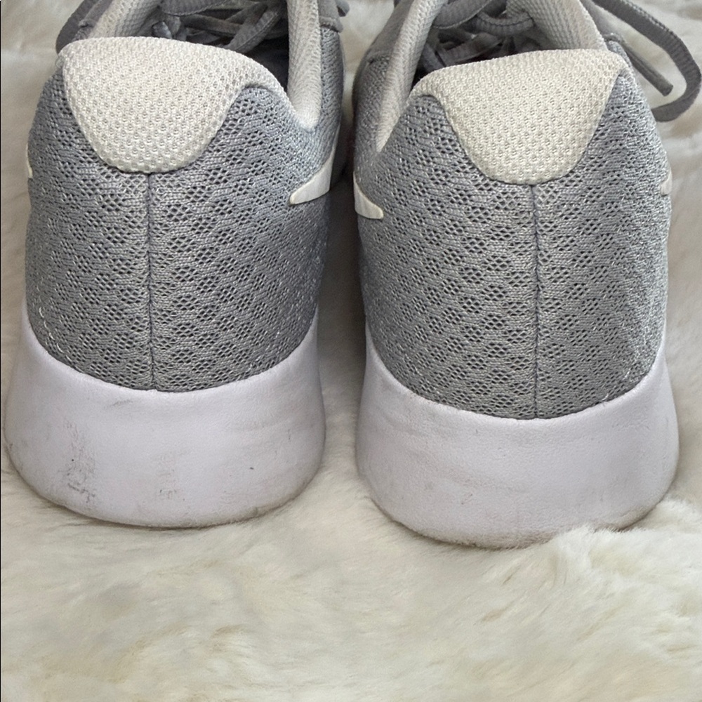 Nike Tanjun Light Gray Sneakers - Picture 6 of 10